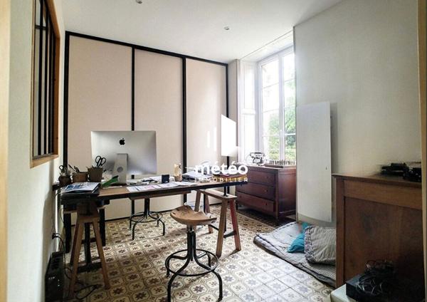 Le Logis d’Hastrel : Charme et Histoire au Bourg d’Olonne-sur-Mer