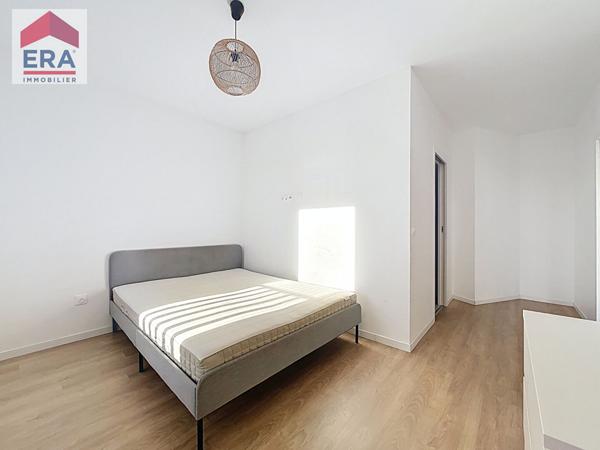 A VENDRE - DUPLEX DERNIER ETAGE + TERRASSE + PARKING