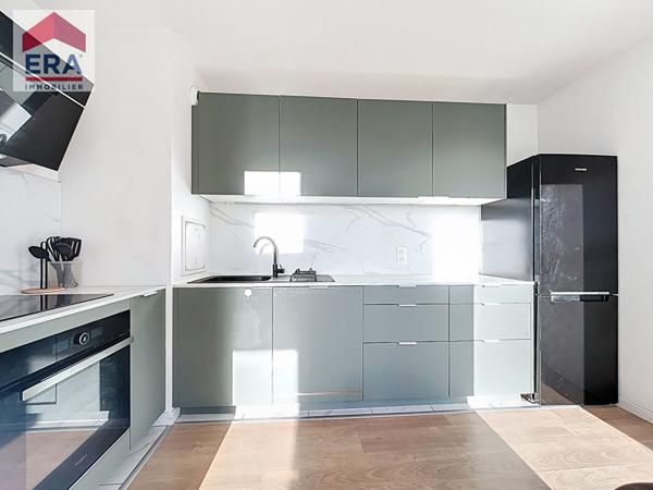 A VENDRE - DUPLEX DERNIER ETAGE + TERRASSE + PARKING