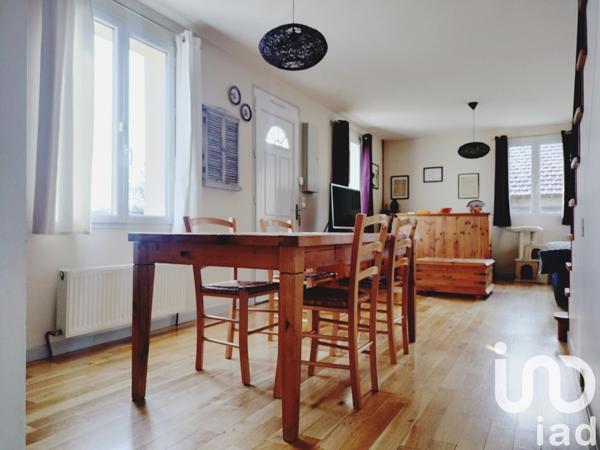 Maison traditionnelle 5 pièces de 90 m² à Châlette-sur-Loing (45120)