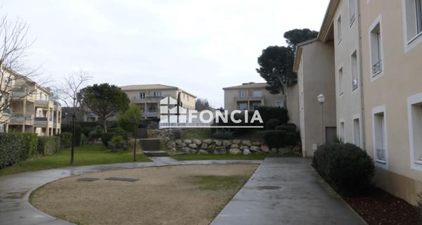 Location Appartement 2 pièces 33.38 m² - Villeneuve-lès-avignon 30400