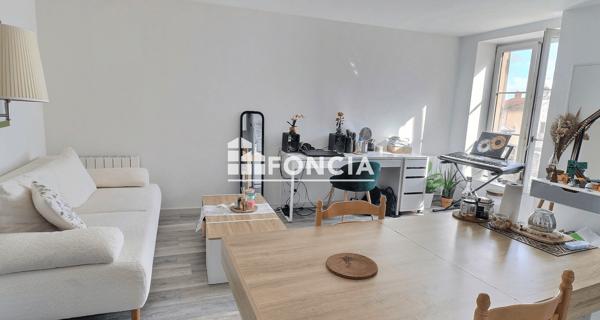 À vendre Appartement 3 pièces 52.82 m² - Saint-genis-laval 69230