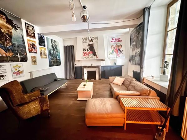 Maison de ville à Ernée de 215 m² Plusieurs Possibilités !