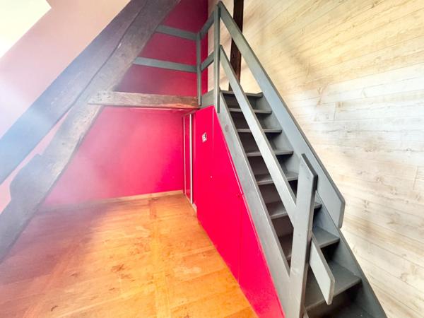 Maison de ville à Ernée de 215 m² Plusieurs Possibilités !