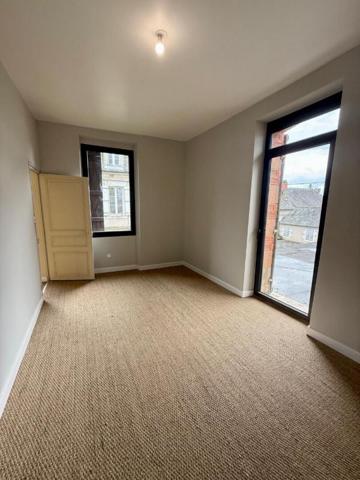 Maison 1900 avec Rooftop et 4 chambres - Allassac