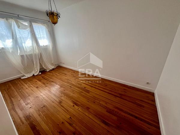 Maison familiale avec jardin et prestations de qualité à Villepreux