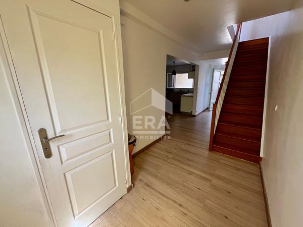 Maison familiale avec jardin et prestations de qualité à Villepreux