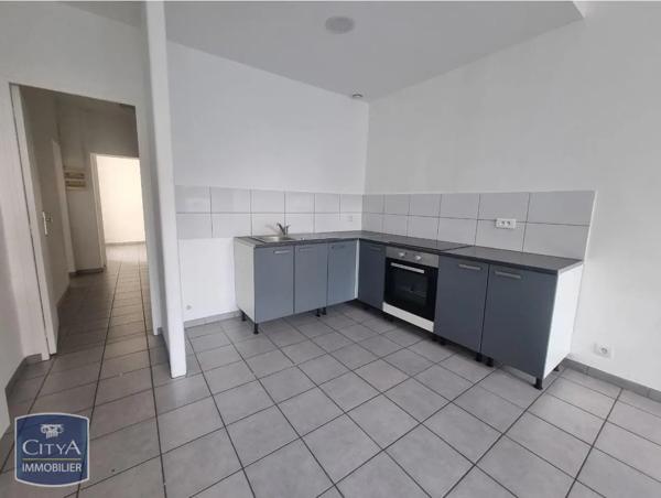 Appartement à louer 4 pièces 64.21m² Saint-Quentin (02100)