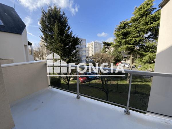 Location Studio 31.4 m² - 40 RUE DU BALLON St Jean Le Blanc 45650