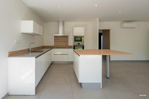 Maison contemporaine de plain-pied – 127 m² – Lespinasse