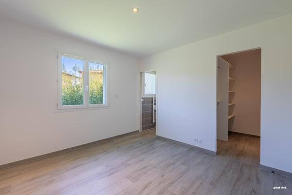 Maison contemporaine de plain-pied – 127 m² – Lespinasse