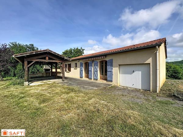 Maison de plain-pied – 3 chambres – Double garage – Environnement calme