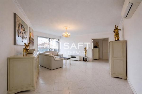 Saint-Raphaël – Centre-ville, appartement de 105 m²