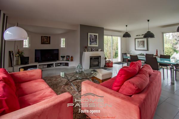 Maison
                                                                                                                                                                                                                                                                                                                        6 pièce(s)                                                                                                                                                                                                          5 chambre(s)                                                                                                                                                                                                          167.24  m²
