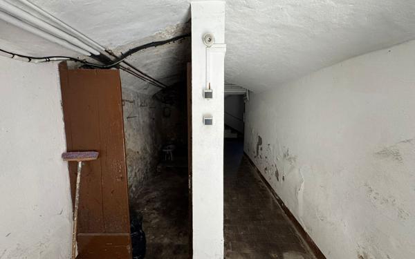 Immeuble à vendre    3 pièces •  Saint-Ambroix