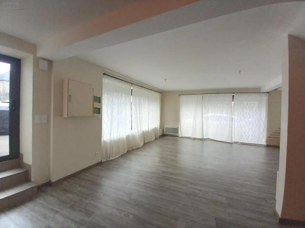 Location - Maison Saint-Germain-en-Coglès 35133 4 pièces 90 m 2