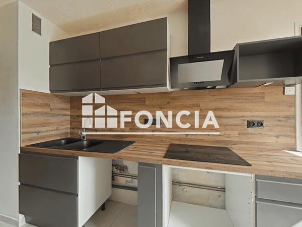 Location Appartement 4 pièces 79.11 m² - 31 BIS AVENUE CDT DUMONT Gap 05000