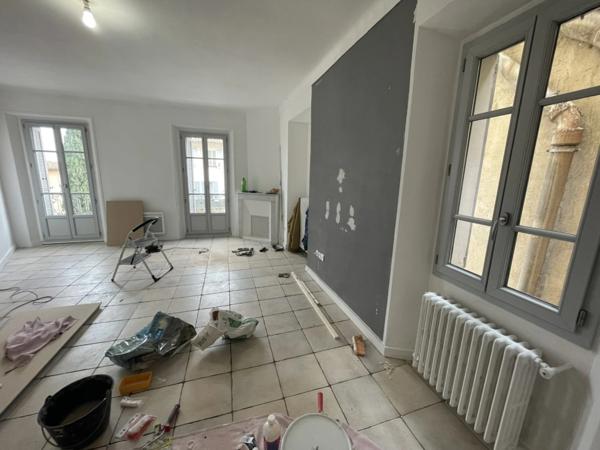 GRASSE CENTRE HISTORIQUE APPARTEMENT 2P 51.5 M2 RENOVE VENDU LOUE