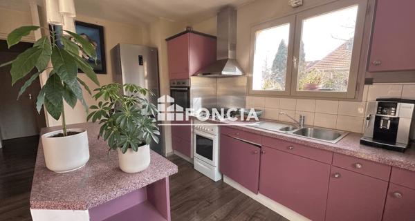 À vendre Maison 11 pièces 232 m² - Saint-jorioz 74410