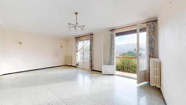 Maison, Immeuble, 9 pièces, double garage, jardin