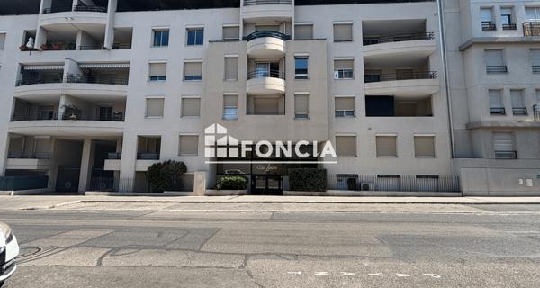 Location Appartement 2 pièces 50 m² - Lyon 69008