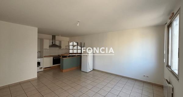 Location Appartement 2 pièces 50 m² - Lyon 69008