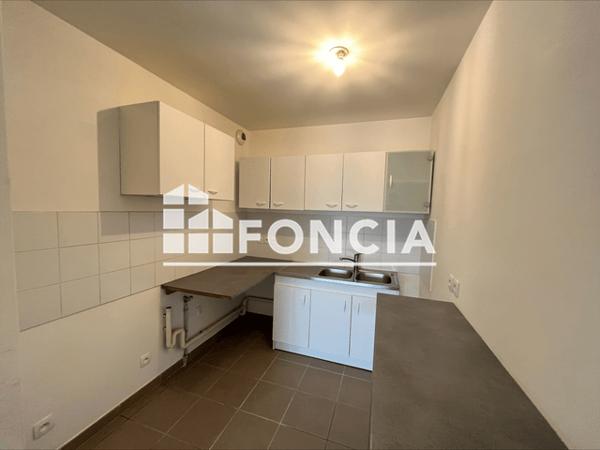 Location Appartement 3 pièces 70.43 m² - 41 RUE DES TOURNELLES Ville-la-grand 74100