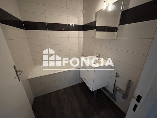 Location Appartement 2 pièces 45.18 m² - 3/5 RUE DE LA GARENNE Thionville 57100