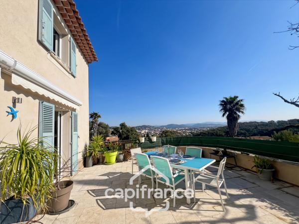 Maison à vendre 5 pièces HYERES (83), Costebelle, Parc de la Luquette, 3 chambres, Garage double et grande Terrasse de 65m2