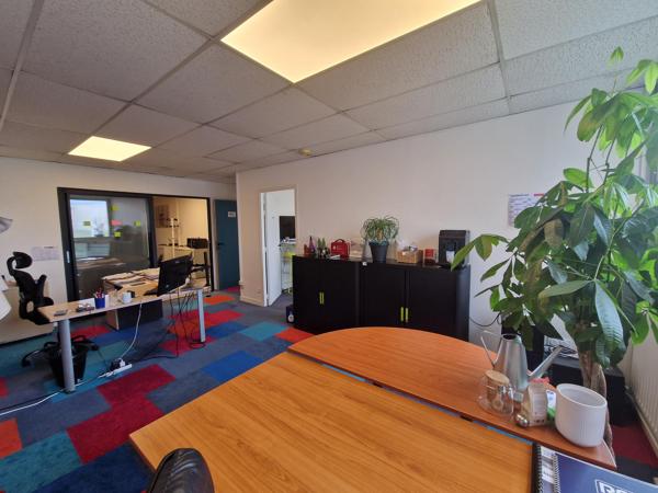 Bureaux 129m² – Beaucouze