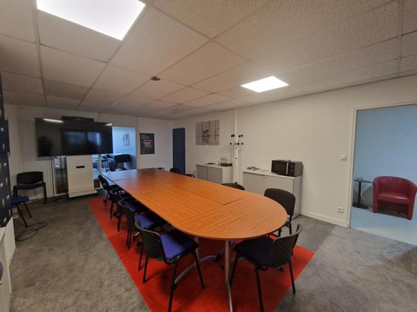 Bureaux 129m² – Beaucouze