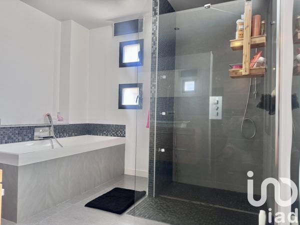 Maison à vendre 5 pièces 200 m² Corneilla-la-Rivière