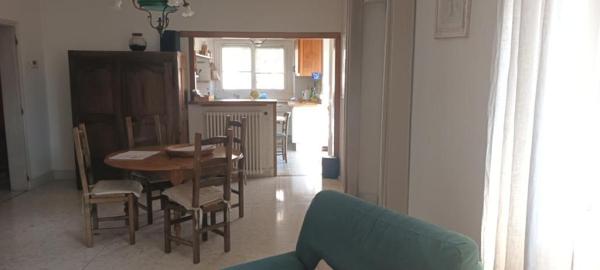 maison familiale avec logement indépendant en rez de chaussée