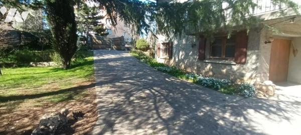 maison familiale avec logement indépendant en rez de chaussée