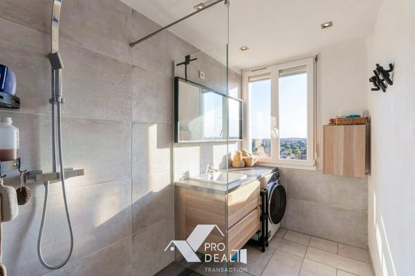 BEAU T5 EN DERNIER ETAGE