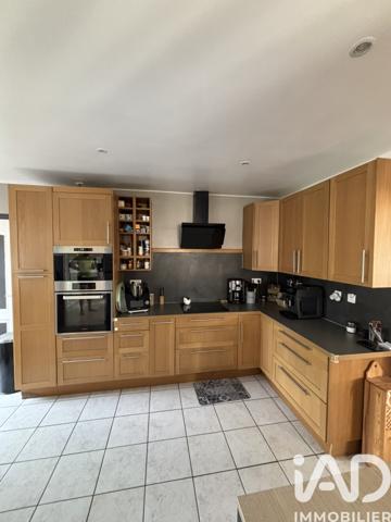 Maison à vendre 6 pièces 200 m² Avermes