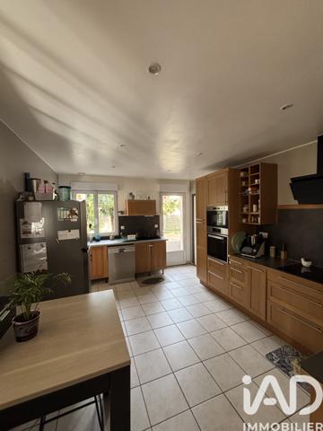 Maison à vendre 6 pièces 200 m² Avermes