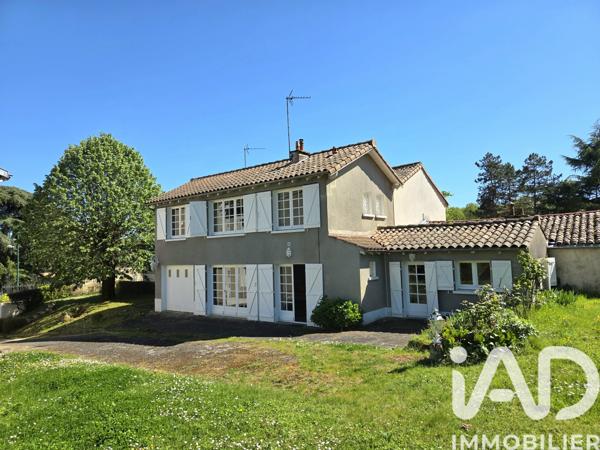 Maison à vendre 9 pièces 211,55 m² Vouneuil-sous-Biard