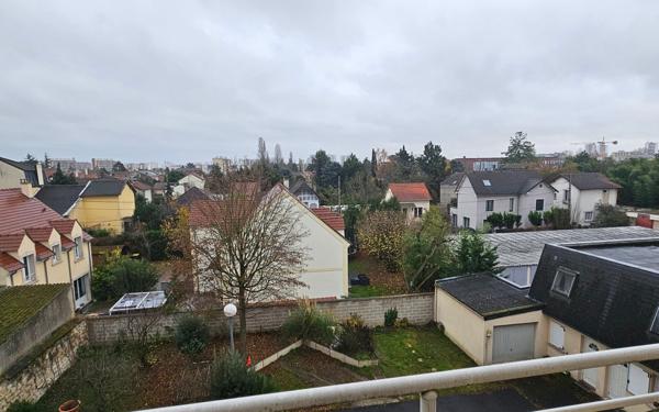 Appartement à vendre    2 pièces • 48 m2 Épinay-sur-Seine