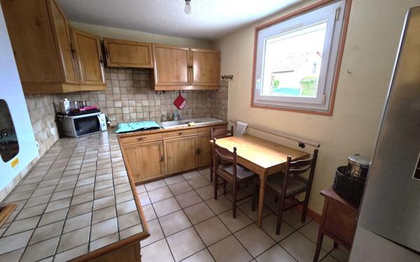 Maison à vendre    5 pièces • 110 m2 Montceau-les-Mines