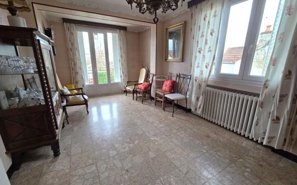 Maison à vendre    5 pièces • 110 m2 Montceau-les-Mines