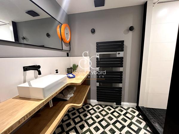 Loft rénové – Plateau Angoulême avec piscine