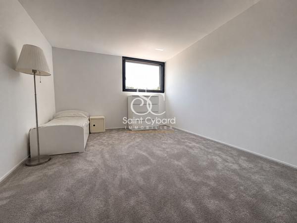Loft rénové – Plateau Angoulême avec piscine