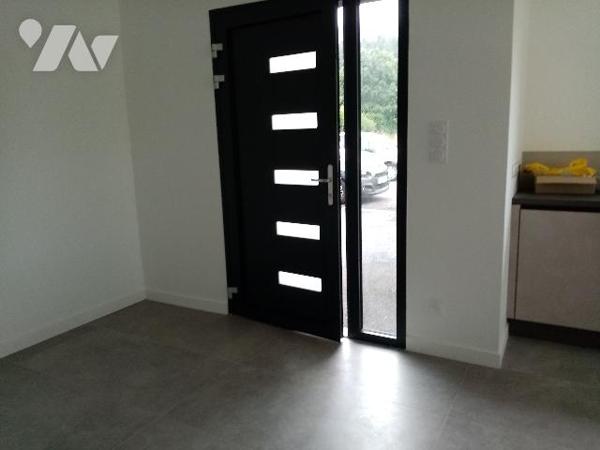 SAINT ETIENNE pavillon neuf plein pied de 146 m² hab, garage, sur terrain de 838 m²