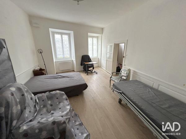 Maison à vendre 7 pièces 206 m² Saint-Léonard-de-Noblat