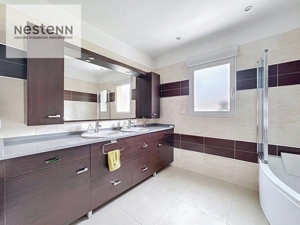 MAISON D'EXCEPTION d'environ 166 m² située à Leuville-Sur-Orge : Volume, Confort et Centre-ville