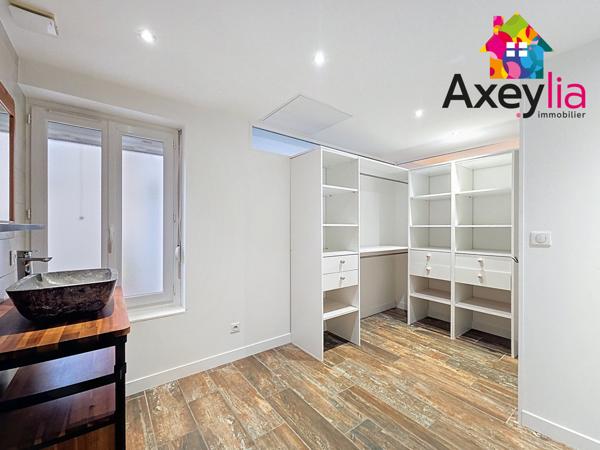 Le Coteau (42120) A VENDRE- LE COTEAU - APPARTEMENT AVEC TERRASSE ET STATIONNEMENT PRIVATIF