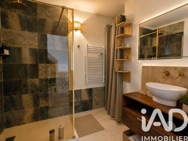 Appartement à vendre 2 pièces 45 m² La Tour-d'Aigues