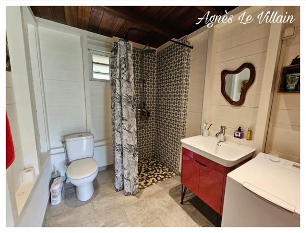 Terrain Plat avec Maisonnette proche Plage de Grande Anse