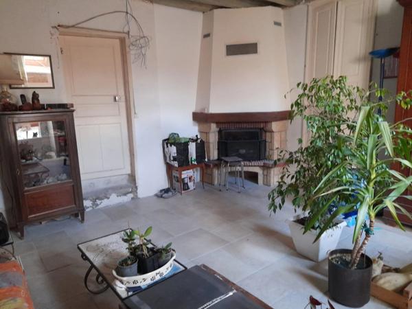 Bannay (18300)-Maison avec travaux déjà engagés – Deux bâtis – Garage – Serre – Terrain 3 200 m²